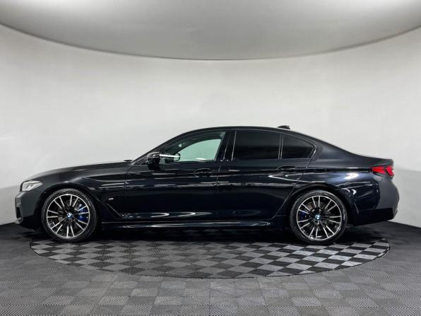 BMW 5 серии VII (G30/G31/G38) Рестайлинг с пробегом 2021 года, цена 4 235 000 рублей, 63000 км, седан, Автокод Объявления