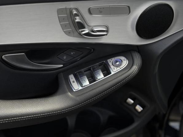 Mercedes-Benz GLC I (X253) Рестайлинг с пробегом 2019 года, цена 4 450 000 рублей, 79715 км, внедорожник, Автокод Объявления