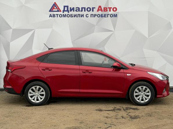 Hyundai Solaris II Рестайлинг с пробегом 2020 года, цена 1 369 000 рублей, 90900 км, седан, Автокод Объявления