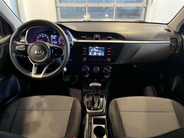 Kia Rio IV Рестайлинг с пробегом 2021 года, цена 1 385 000 рублей, 98097 км, седан, Автокод Объявления