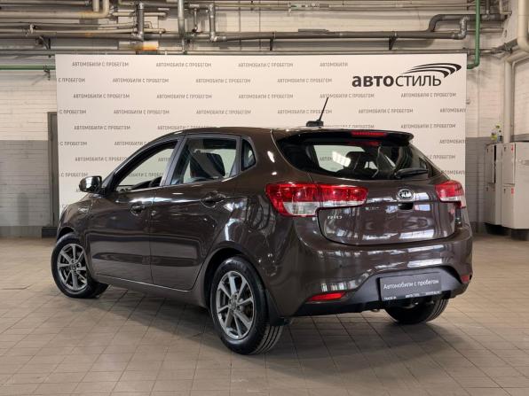 Kia Rio III Рестайлинг с пробегом 2017 года, цена 1 049 000 рублей, 113866 км, хэтчбек, Автокод Объявления