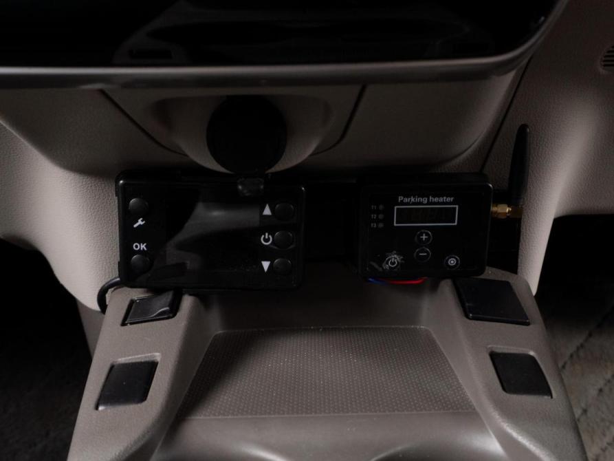 Nissan Leaf I (ZE0/AZE0) Тюмень  - изображение 17