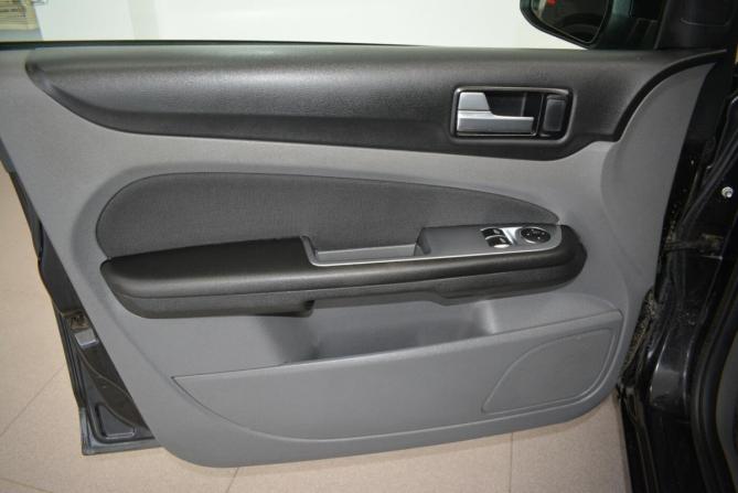 Ford Focus II Рестайлинг с пробегом 2010 года, цена 599 000 рублей, 146000 км, хэтчбек, Автокод Объявления