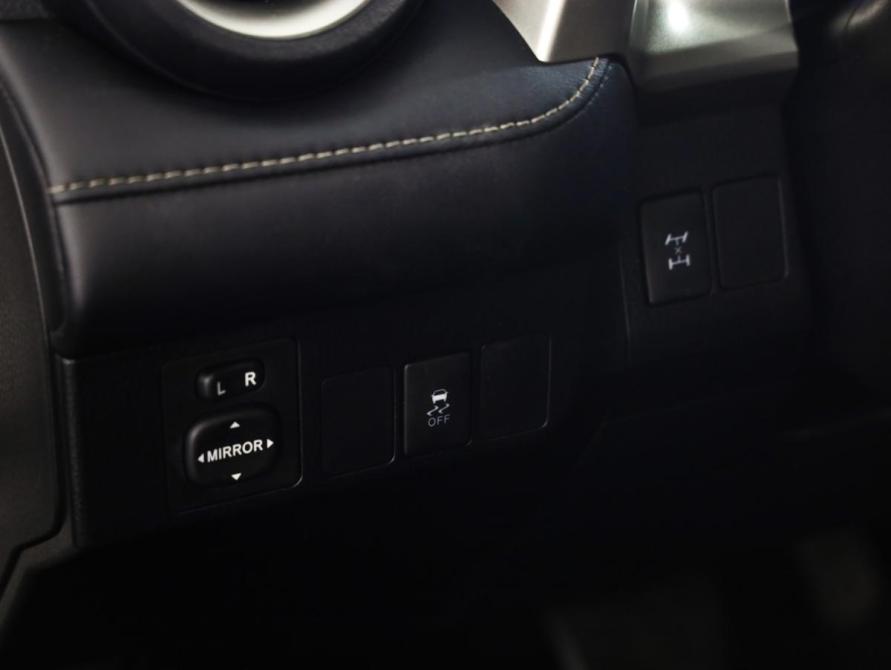 Toyota RAV4 IV (XA40) Санкт-Петербург  - изображение 17