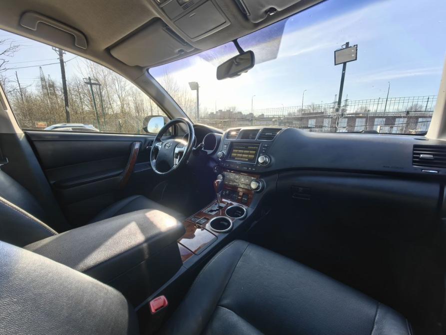 Toyota Highlander II (XU40) Рестайлинг Санкт-Петербург  - изображение 11