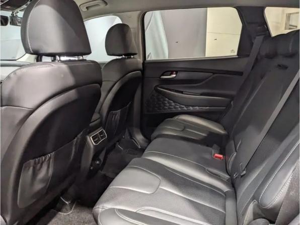 Hyundai Santa Fe IV Рестайлинг с пробегом 2022 года, цена 3 879 900 рублей, 42005 км, внедорожник, Автокод Объявления