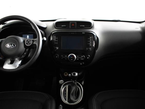 Kia Soul II Рестайлинг с пробегом 2017 года, цена 1 499 000 рублей, 130895 км, хэтчбек, Автокод Объявления