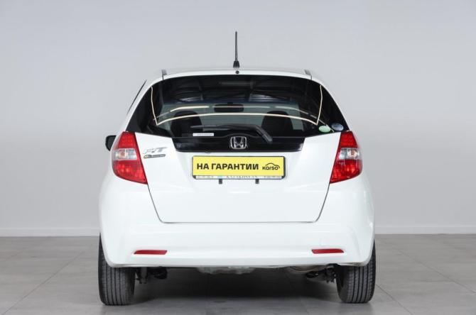 Honda Fit II с пробегом 2011 года, цена 759 000 рублей, 135000 км, хэтчбек, Автокод Объявления