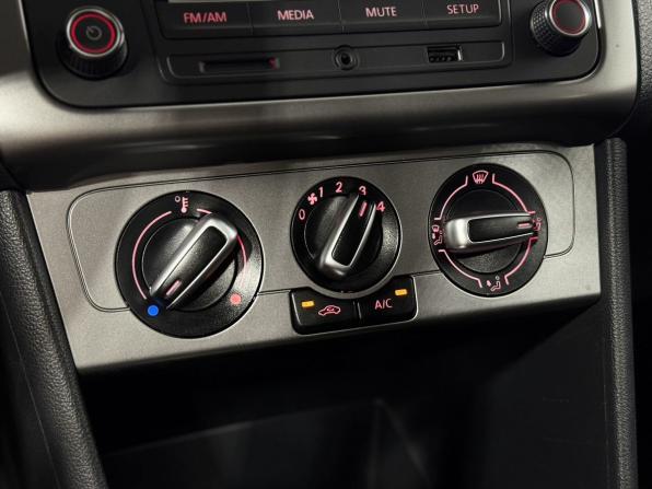 Volkswagen Polo V Рестайлинг с пробегом 2019 года, цена 1 079 000 рублей, 161604 км, седан, Автокод Объявления