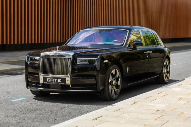 Новый Rolls-Royce Phantom VIII 2024 года, цена 98 000 000 рублей, седан, Автокод Объявления