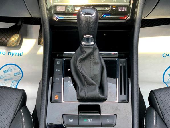 Skoda Superb III Рестайлинг с пробегом 2020 года, цена 2 566 500 рублей, 65370 км, лифтбек, Автокод Объявления
