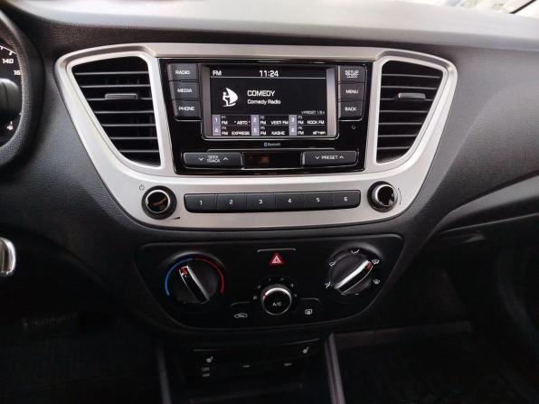 Hyundai Solaris II Рестайлинг с пробегом 2021 года, цена 1 345 000 рублей, 87792 км, седан, Автокод Объявления