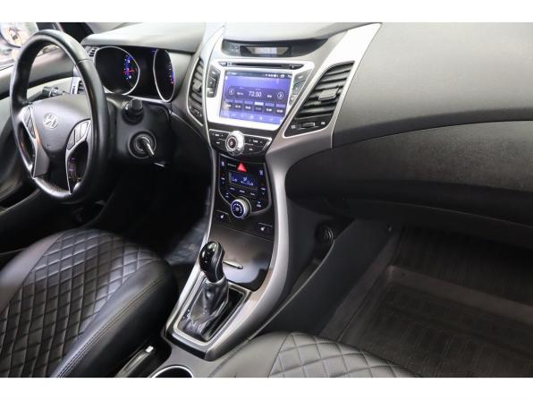 Hyundai Elantra V (MD) Рестайлинг с пробегом 2015 года, цена 1 149 000 рублей, 210130 км, седан, Автокод Объявления