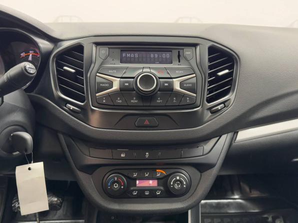 Lada (ВАЗ) Vesta I с пробегом 2017 года, цена 889 000 рублей, 76410 км, седан, Автокод Объявления