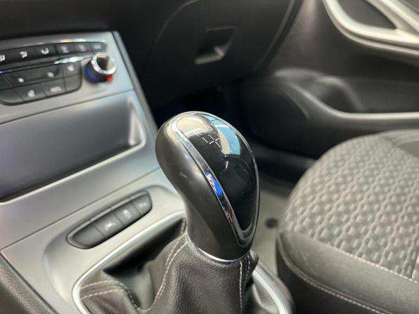 Opel Astra K с пробегом 2018 года, цена 1 347 650 рублей, 148940 км, универсал, Автокод Объявления