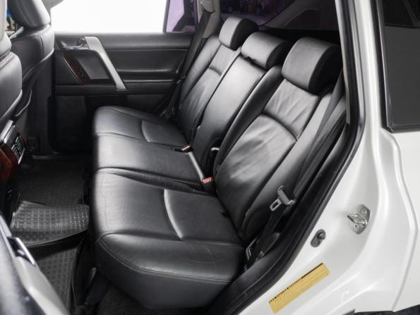 Toyota Land Cruiser Prado 150 Series Рестайлинг 1 с пробегом 2015 года, цена 3 949 000 рублей, 202836 км, внедорожник, Автокод Объявления