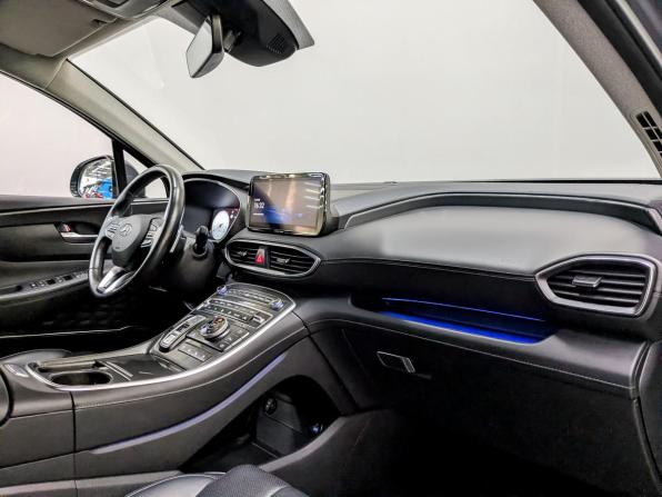 Hyundai Santa Fe IV Рестайлинг с пробегом 2022 года, цена 4 450 000 рублей, 68249 км, внедорожник, Автокод Объявления