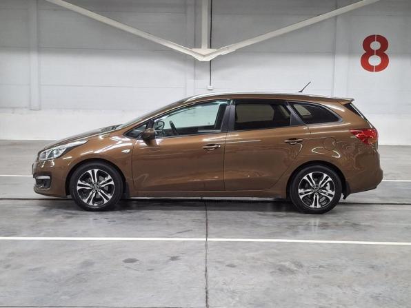 Kia Ceed II Рестайлинг с пробегом 2015 года, цена 1 170 000 рублей, 185080 км, универсал, Автокод Объявления
