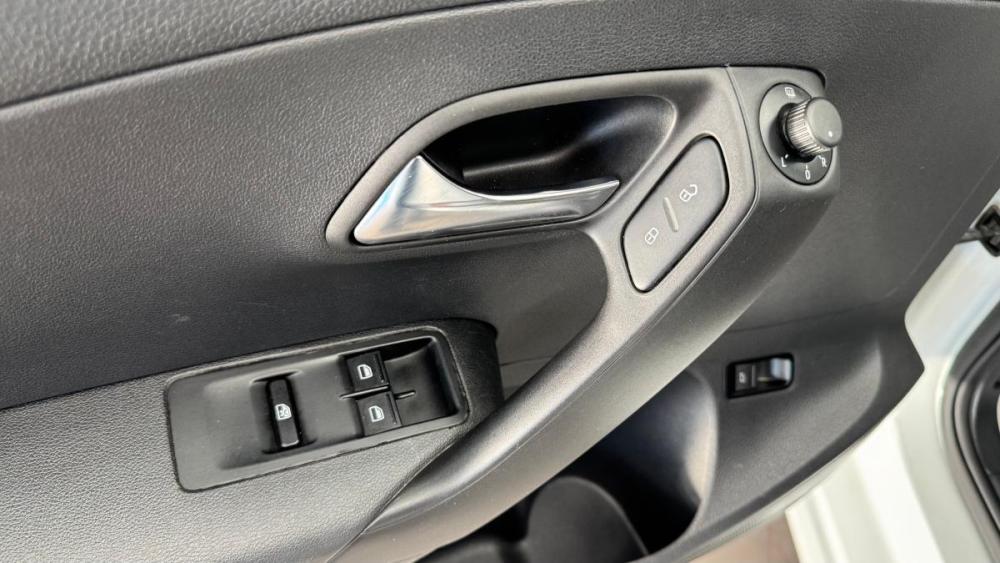 Volkswagen Polo V Рестайлинг Киров  - изображение 8