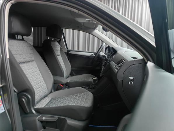 Volkswagen Tiguan II Рестайлинг с пробегом 2021 года, цена 3 444 000 рублей, 48045 км, внедорожник, Автокод Объявления
