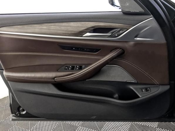 BMW 5 серии VII (G30/G31/G38) с пробегом 2019 года, цена 4 800 000 рублей, 88000 км, седан, Автокод Объявления