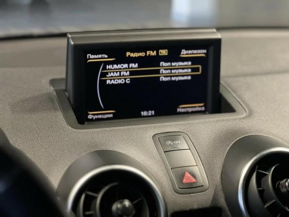 Audi A1 I (8X) с пробегом 2012 года, цена 995 000 рублей, 147832 км, хэтчбек, Автокод Объявления