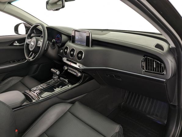 Kia Stinger I с пробегом 2018 года, цена 2 450 000 рублей, 105810 км, лифтбек, Автокод Объявления