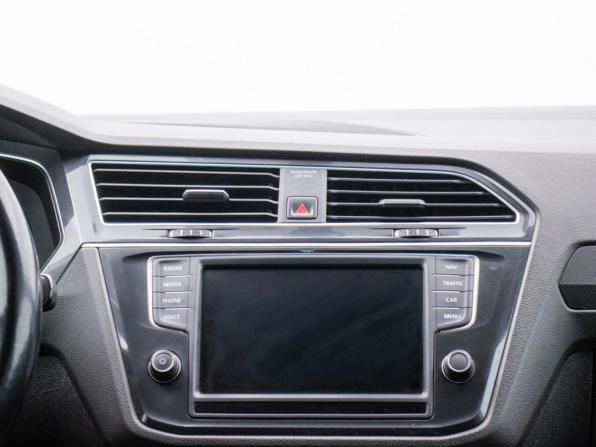 Volkswagen Tiguan II с пробегом 2016 года, цена 2 129 800 рублей, 157217 км, внедорожник, Автокод Объявления