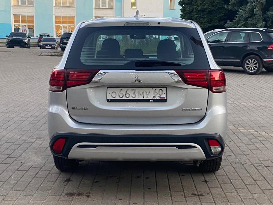 Mitsubishi Outlander III Рестайлинг 3 Великий Новгород  - изображение 6