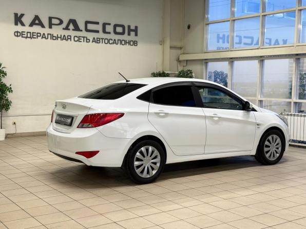 Hyundai Solaris I Рестайлинг с пробегом 2016 года, цена 990 000 рублей, 180000 км, седан, Автокод Объявления