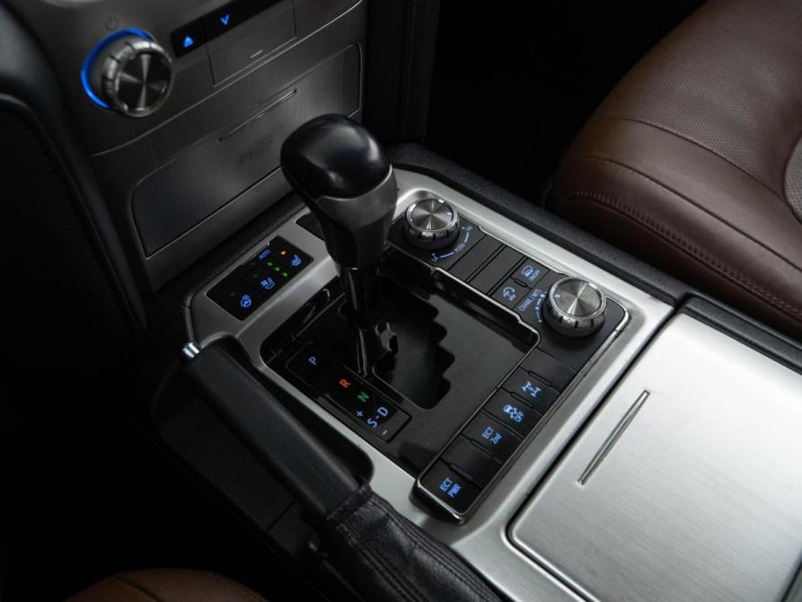 Toyota Land Cruiser 200 Series Рестайлинг 2 Москва  - изображение 21