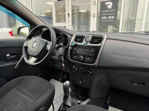 Renault Logan II с пробегом 2016 года, цена 645 000 рублей, 175621 км, седан, Автокод Объявления