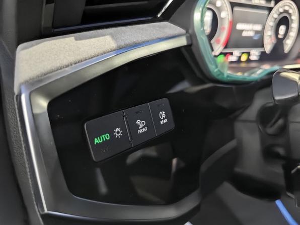 Audi Q3 II (F3) с пробегом 2026 года, цена 3 850 000 рублей, 10 км, внедорожник, Автокод Объявления
