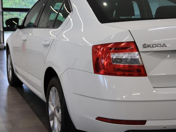 Skoda Octavia III (A7) Рестайлинг с пробегом 2018 года, цена 1 394 000 рублей, 154352 км, лифтбек, Автокод Объявления