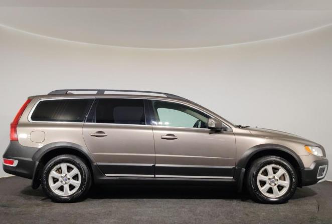 Volvo XC70 II с пробегом 2010 года, цена 1 200 000 рублей, 299747 км, универсал, Автокод Объявления