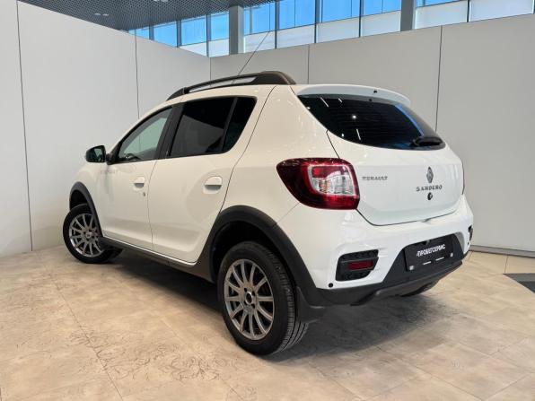 Renault Sandero II Рестайлинг с пробегом 2018 года, цена 1 250 000 рублей, 80519 км, хэтчбек, Автокод Объявления