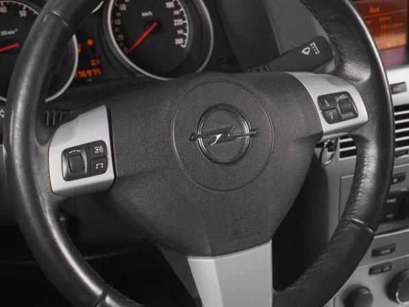 Opel Astra H Рестайлинг с пробегом 2012 года, цена 649 000 рублей, 176975 км, хэтчбек, Автокод Объявления