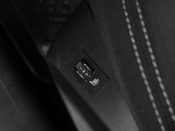 Peugeot 208 I Рестайлинг с пробегом 2019 года, цена 999 000 рублей, 64050 км, хэтчбек, Автокод Объявления