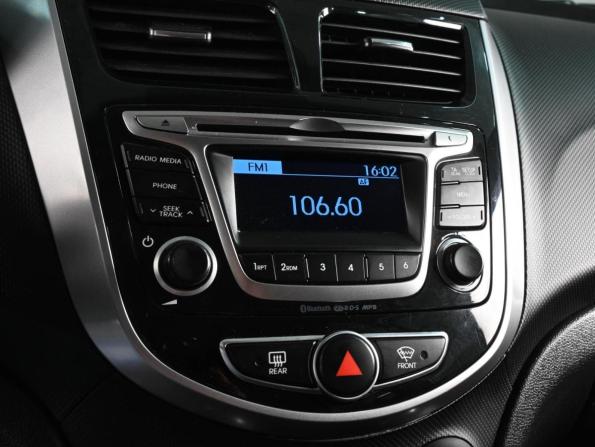 Hyundai Solaris I Рестайлинг с пробегом 2015 года, цена 1 239 000 рублей, 128167 км, седан, Автокод Объявления