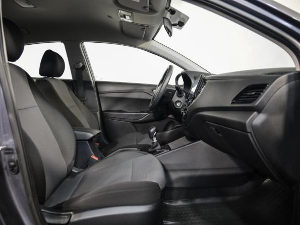 Hyundai Solaris II Рестайлинг с пробегом 2021 года, цена 1 689 777 рублей, 21001 км, седан, Автокод Объявления