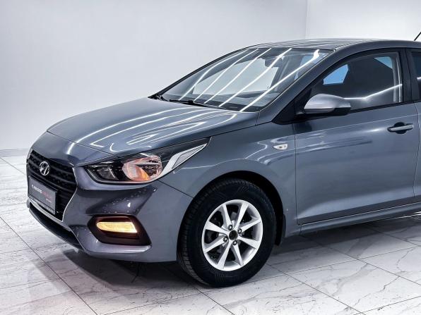 Hyundai Solaris II с пробегом 2018 года, цена 1 349 000 рублей, 176000 км, седан, Автокод Объявления