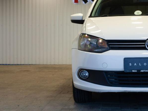 Volkswagen Polo V с пробегом 2010 года, цена 640 000 рублей, 267326 км, седан, Автокод Объявления