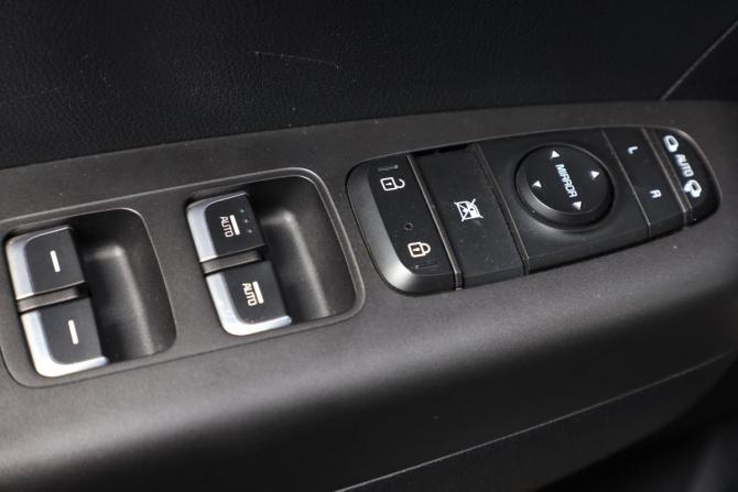 Kia Sportage IV Рестайлинг с пробегом 2021 года, цена 2 659 000 рублей, 82575 км, внедорожник, Автокод Объявления