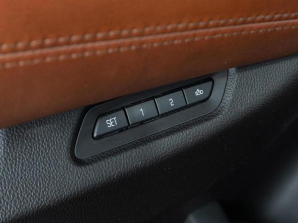 Cadillac Escalade IV с пробегом 2015 года, цена 3 999 000 рублей, 141726 км, внедорожник, Автокод Объявления