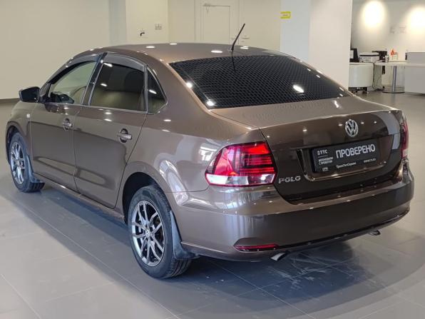 Volkswagen Polo V Рестайлинг с пробегом 2016 года, цена 840 000 рублей, 245700 км, седан, Автокод Объявления