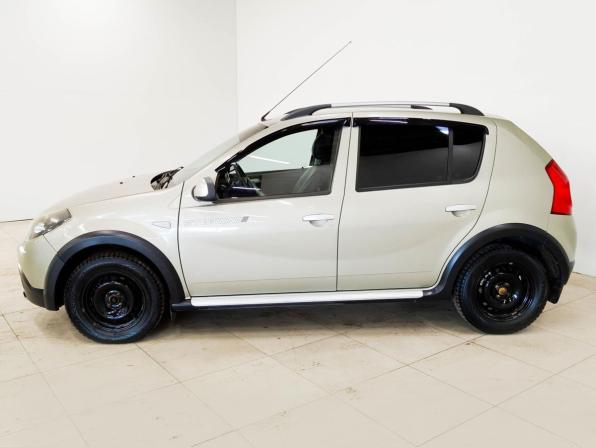 Renault Sandero I с пробегом 2012 года, цена 594 500 рублей, 135000 км, хэтчбек, Автокод Объявления