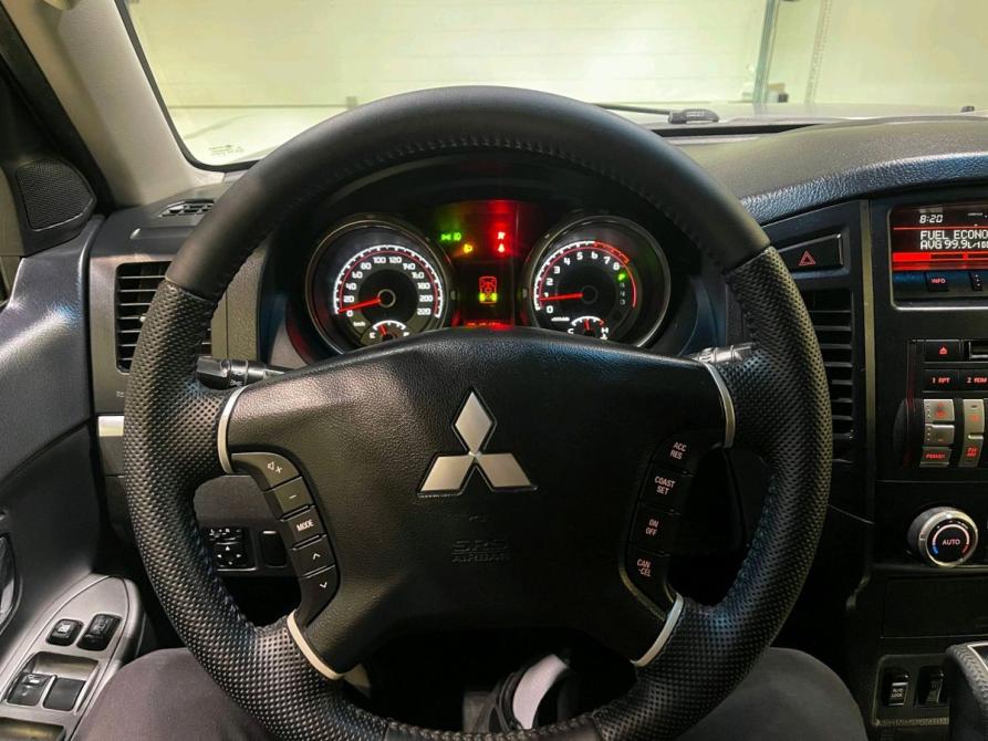 Mitsubishi Pajero IV Рестайлинг 1 Новосибирск  - изображение 18
