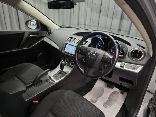 Mazda Axela II с пробегом 2012 года, цена 893 000 рублей, 159300 км, седан, Автокод Объявления