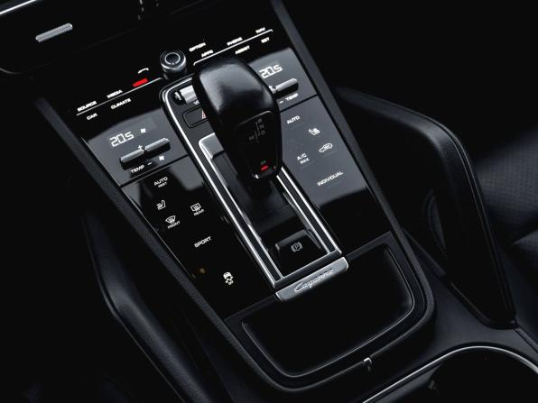 Porsche Cayenne III с пробегом 2021 года, цена 8 400 000 рублей, 68234 км, внедорожник, Автокод Объявления