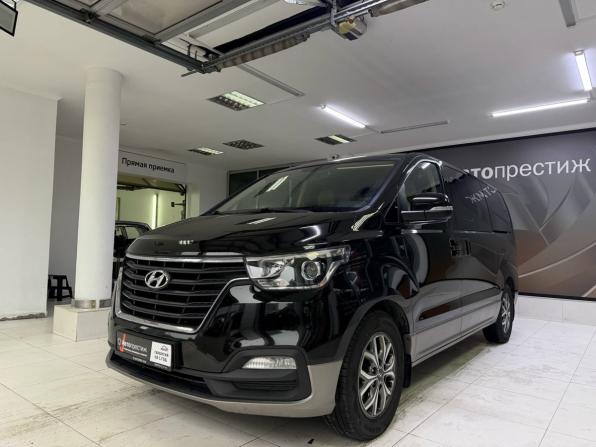 Hyundai H-1 II Рестайлинг 2 с пробегом 2019 года, цена 3 300 000 рублей, 90000 км, минивэн, Автокод Объявления